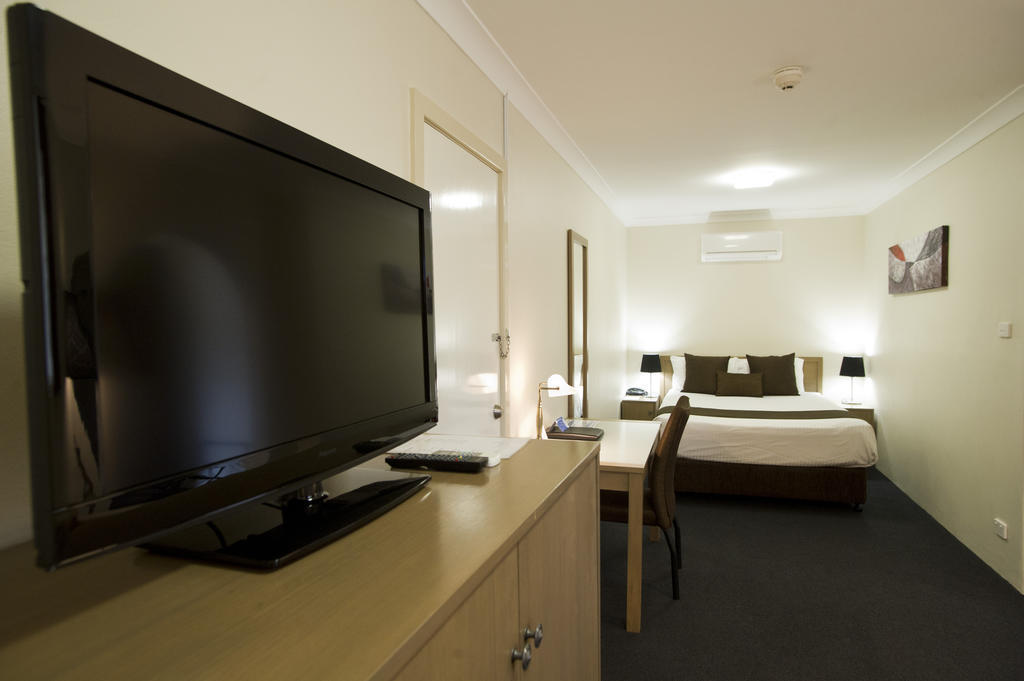 Noah'S Mid City Motor Inn Muswellbrook Oda fotoğraf