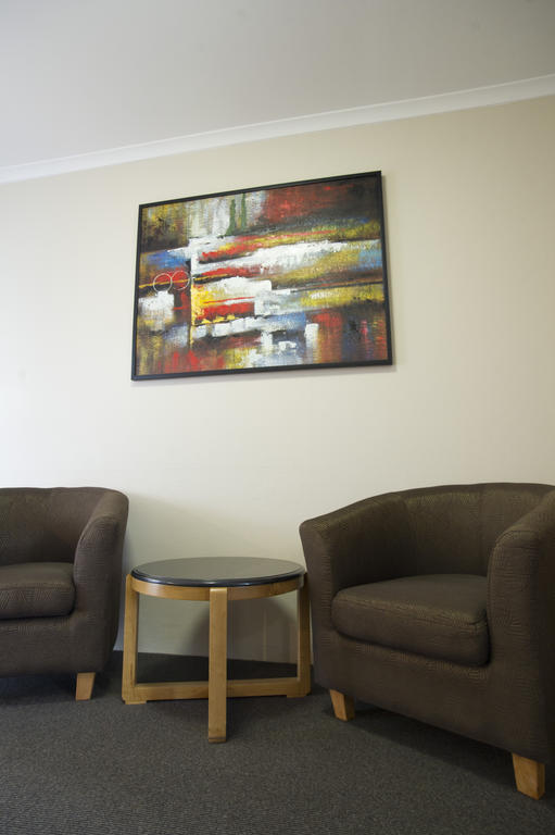 Noah'S Mid City Motor Inn Muswellbrook Oda fotoğraf