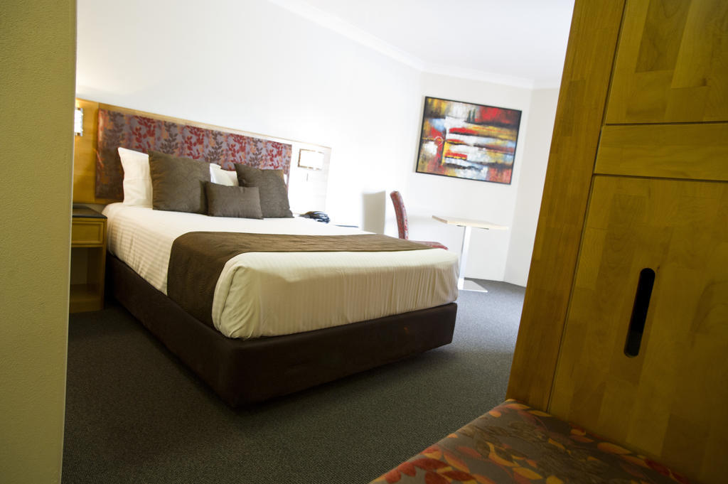 Noah'S Mid City Motor Inn Muswellbrook Dış mekan fotoğraf