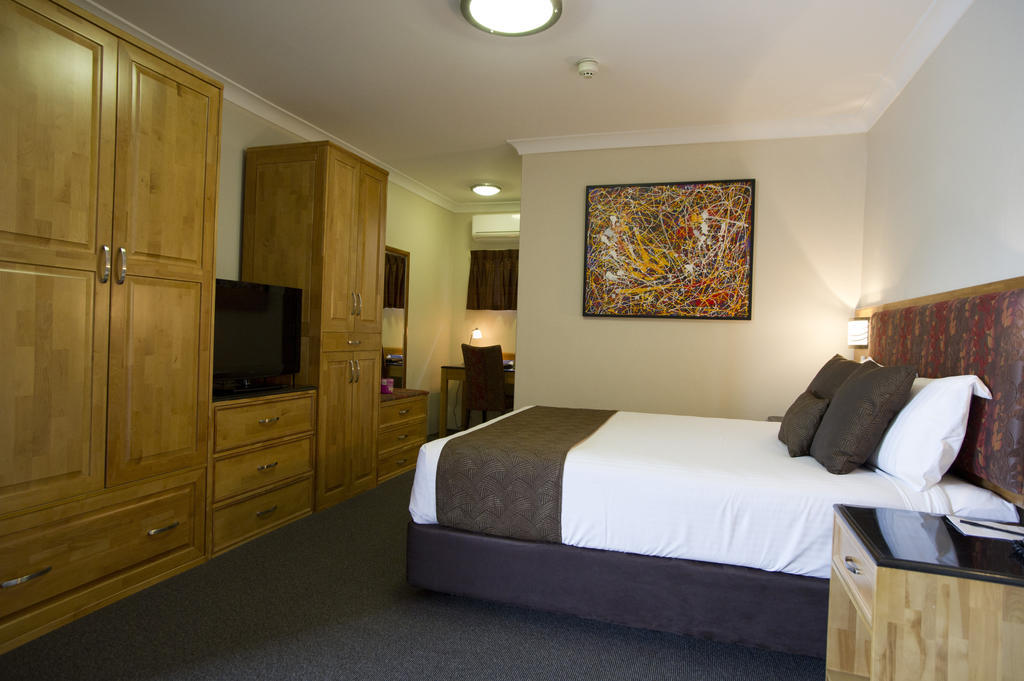 Noah'S Mid City Motor Inn Muswellbrook Oda fotoğraf