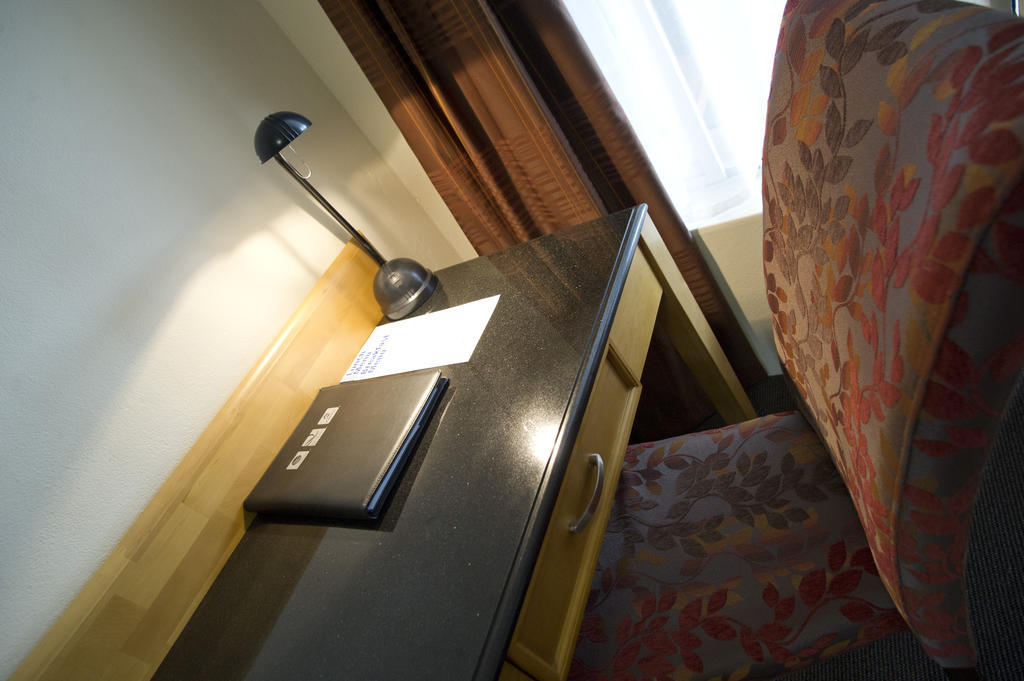 Noah'S Mid City Motor Inn Muswellbrook Oda fotoğraf